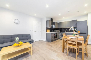 Kentish B Family Size Central Two Bedrooms Apartment in Kentish Town